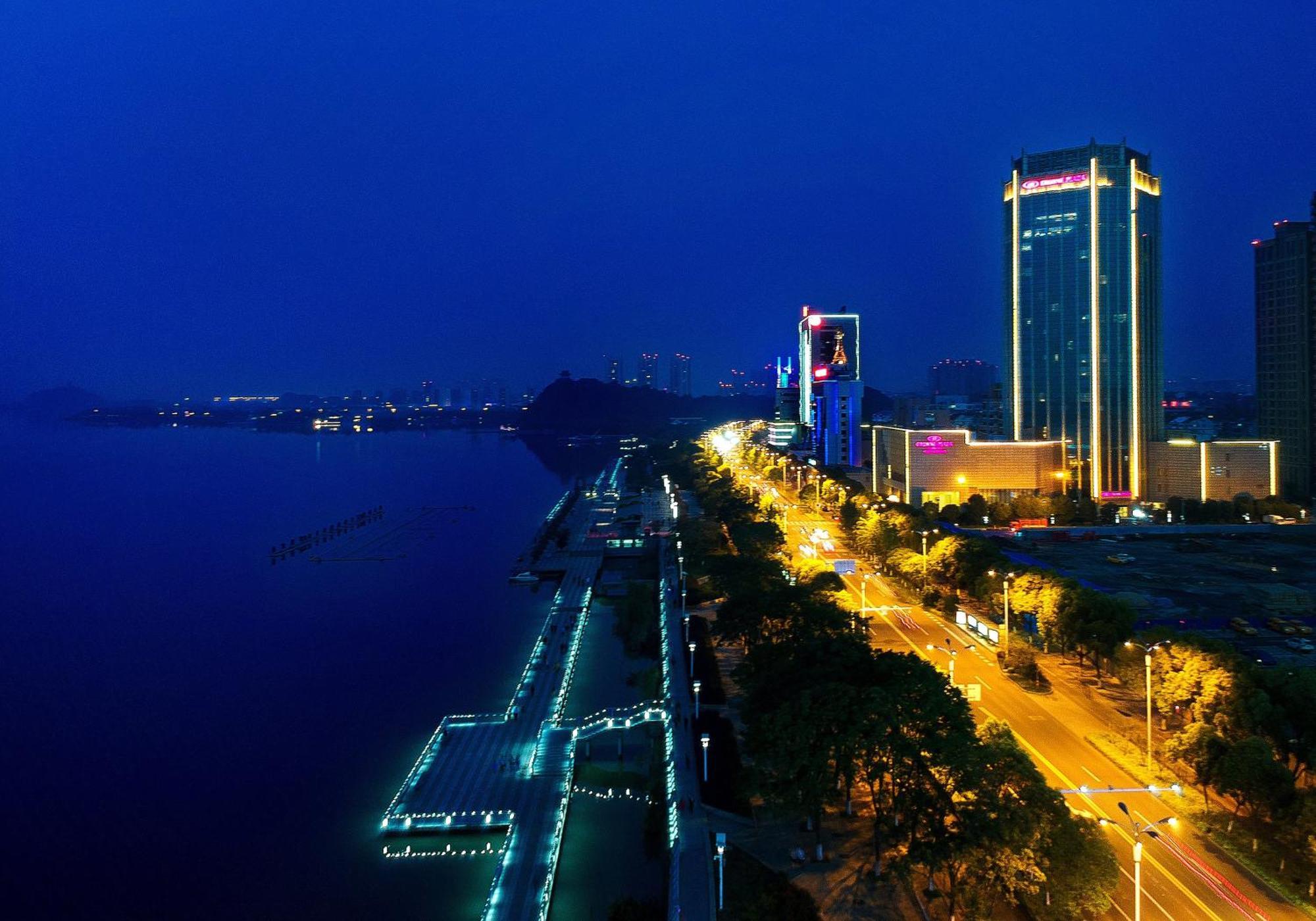 Hotel Crowne Plaza Zhenjiang By Ihg Exteriér fotografie